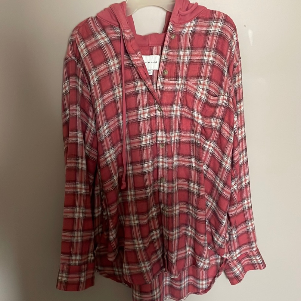 pink american eagle hooded flannel. size medium.